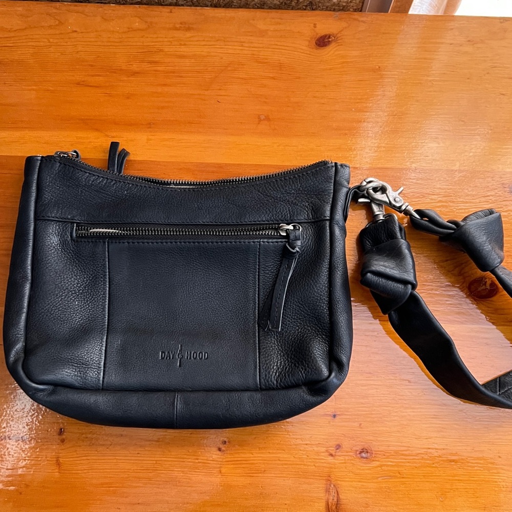 Day And Mood Womens Black Genuine Leather Clutch Handbag Purse